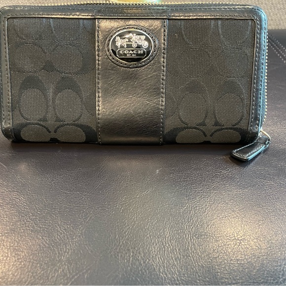 Coach Zipper Wallet - Picture 7 of 11